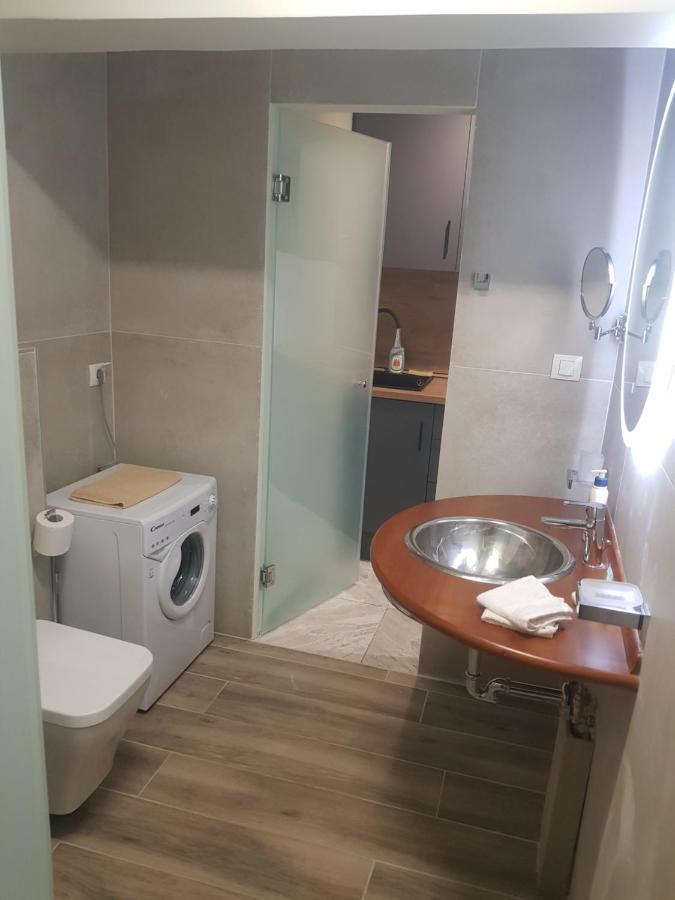 Limonero New City Apartment 2 With Private Parking Lefkáda Extérieur photo